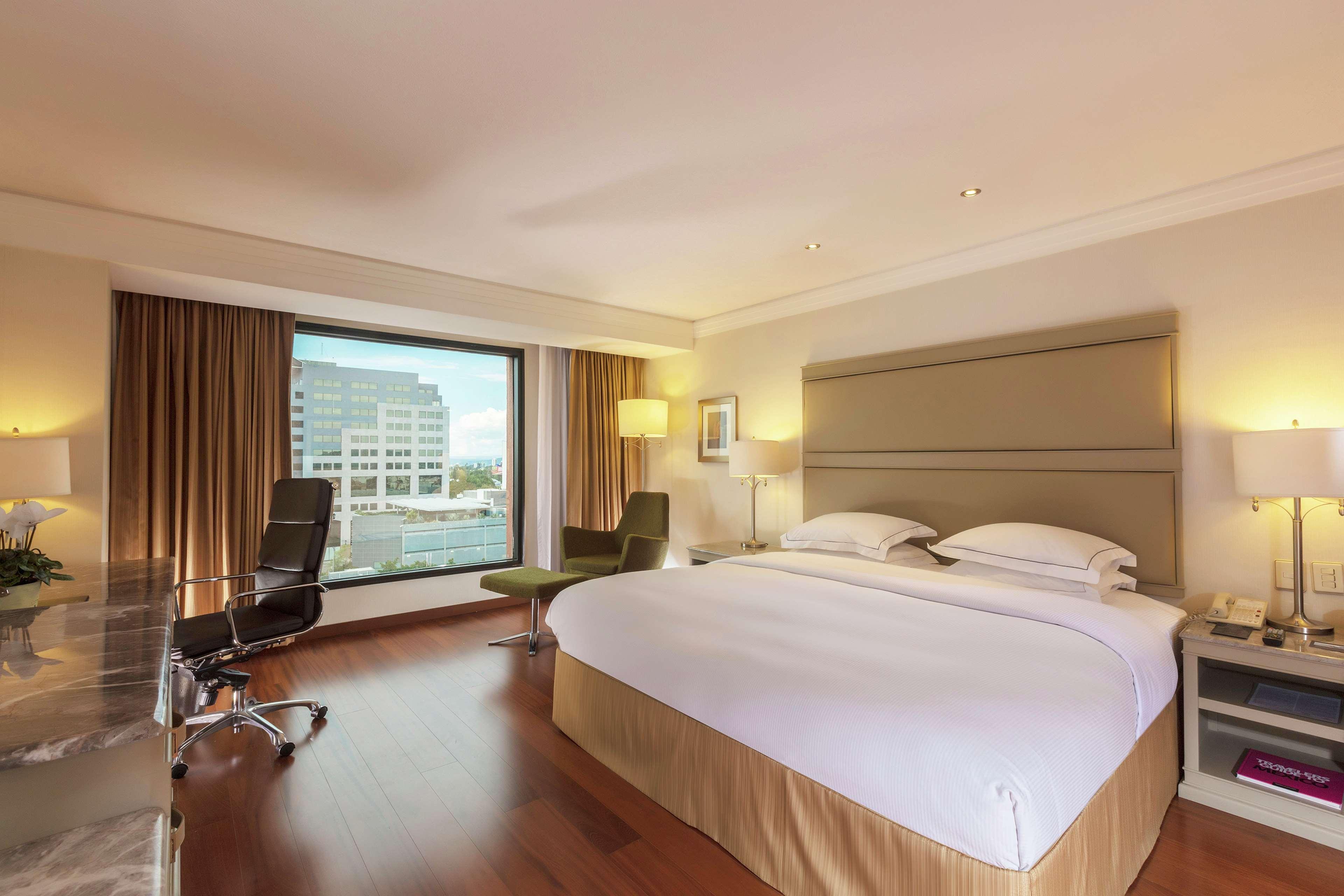 ホテル ヒルトン グァダラハラ グアダラハラ エクステリア 写真 Deluxe Room