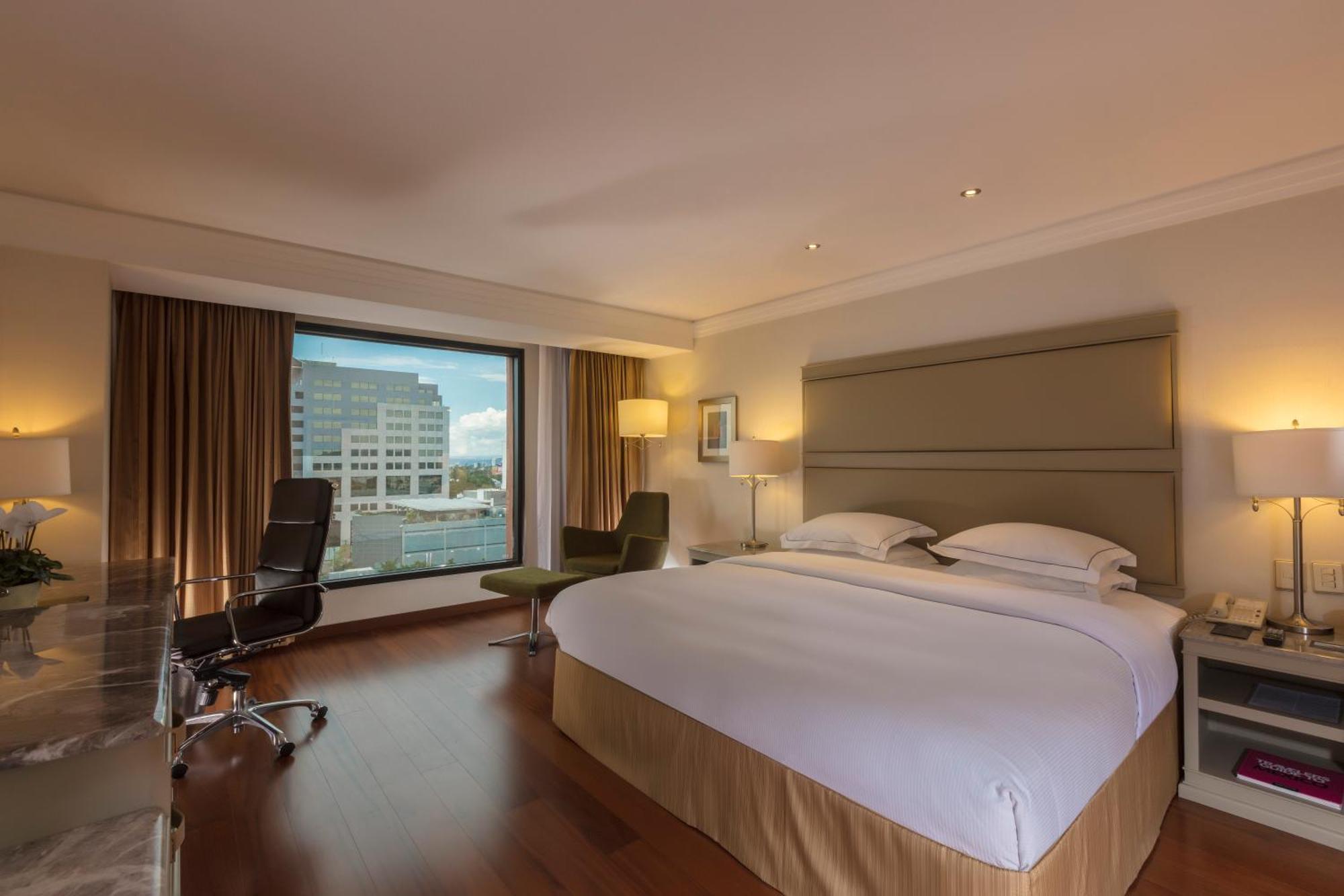 ホテル ヒルトン グァダラハラ グアダラハラ エクステリア 写真 Deluxe Room